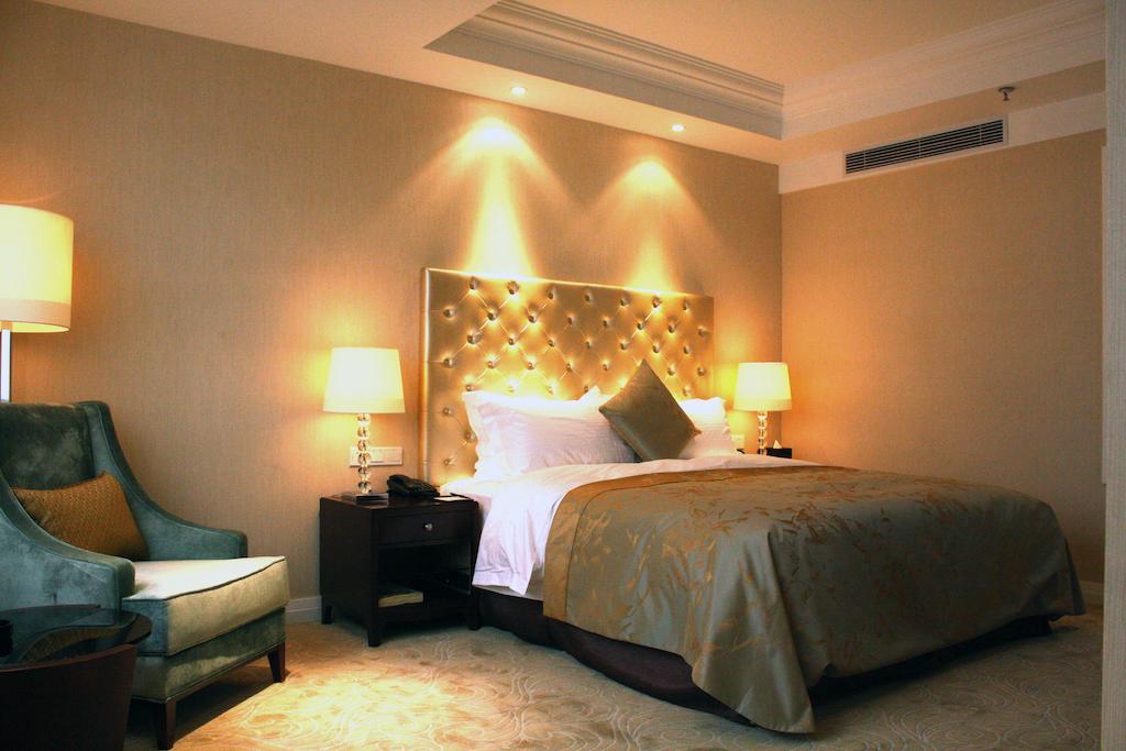 Wuhan Oriental Jianguo Hotel Bagian luar foto